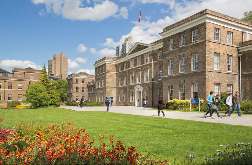莱斯特大学首图.jpg