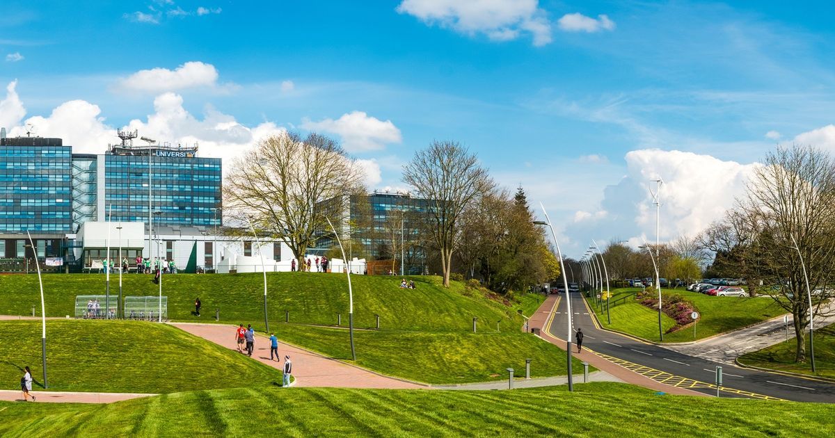 德比大学校园1.jpg